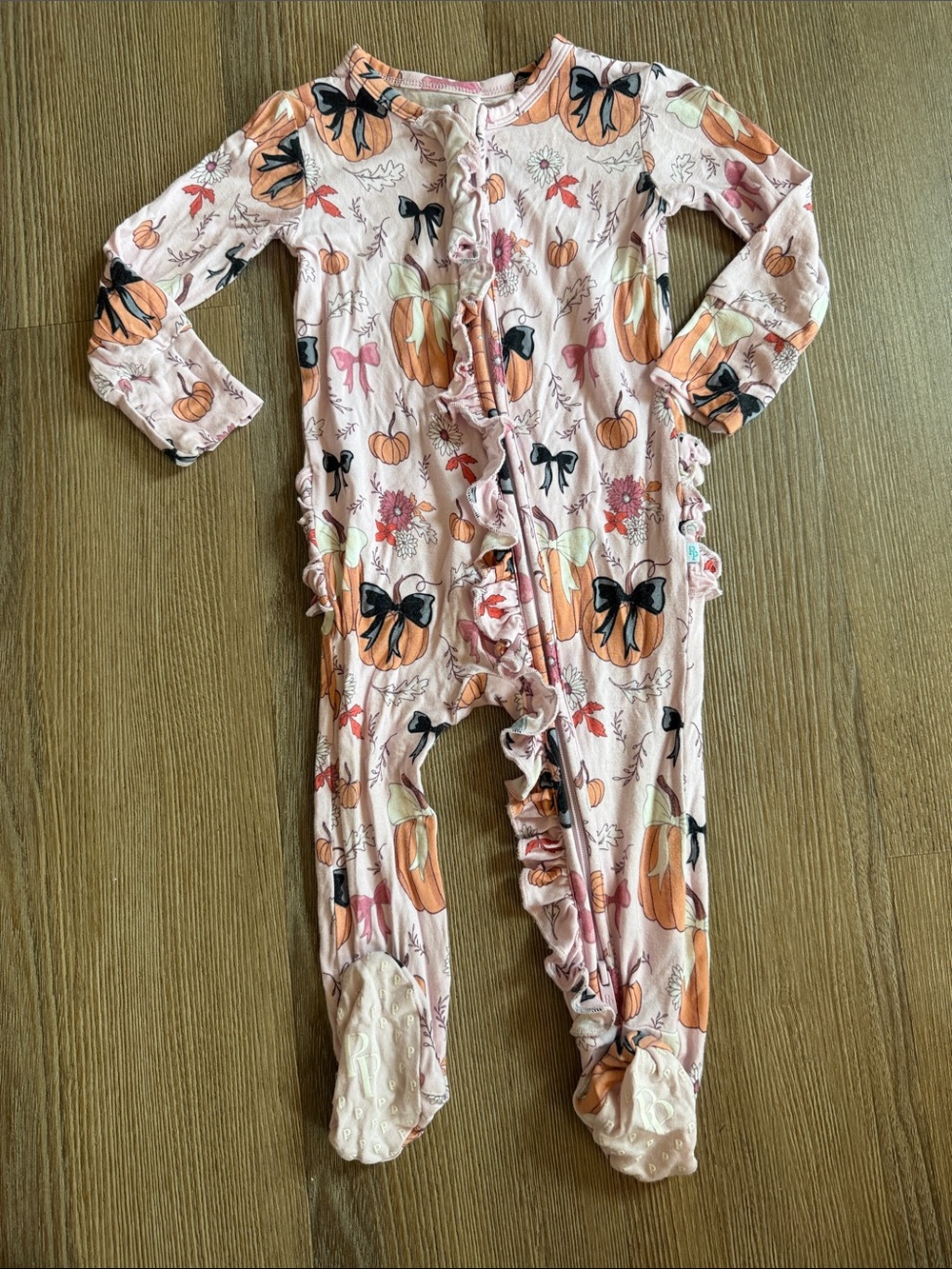 Posh Peanut Halloween pumpkin ruffle footie 6-9m